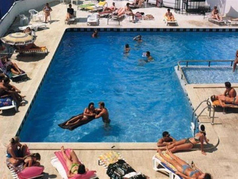 קוסדסי West Ada Hotel&Spa מראה חיצוני תמונה