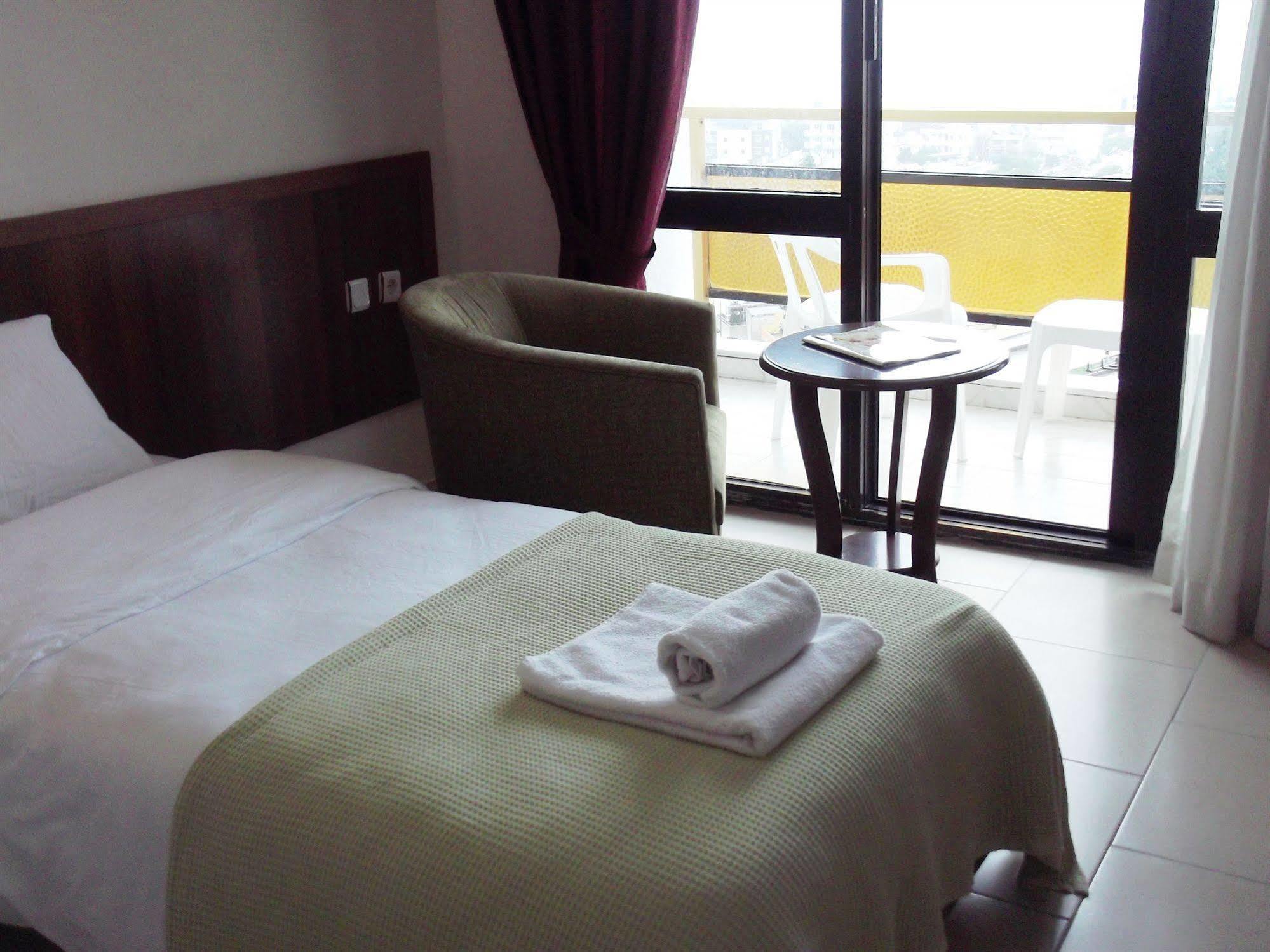 קוסדסי West Ada Hotel&Spa מראה חיצוני תמונה