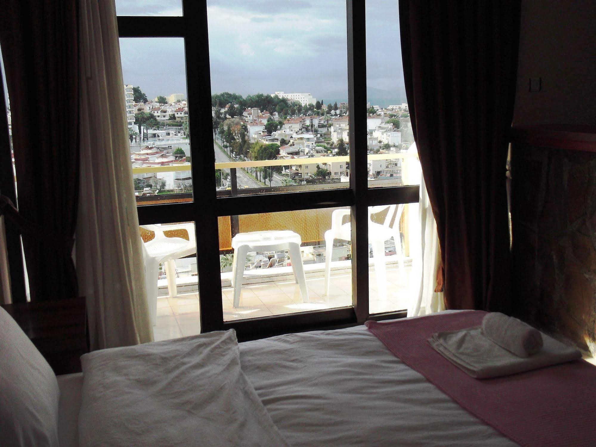 קוסדסי West Ada Hotel&Spa מראה חיצוני תמונה