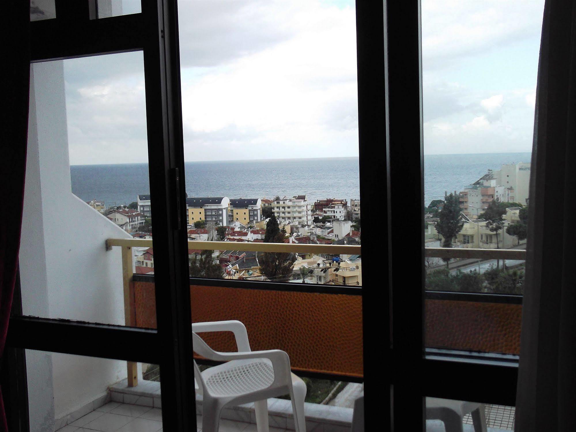 קוסדסי West Ada Hotel&Spa מראה חיצוני תמונה