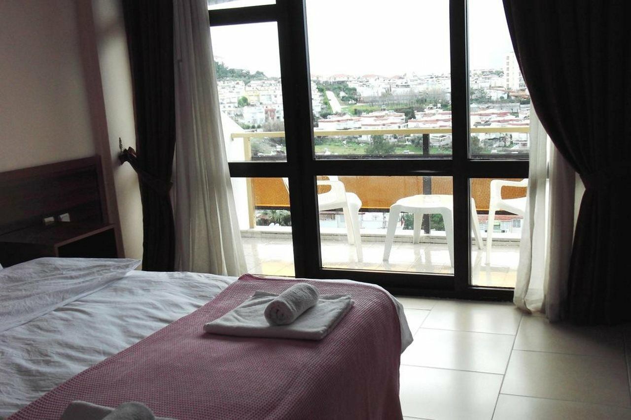 קוסדסי West Ada Hotel&Spa מראה חיצוני תמונה