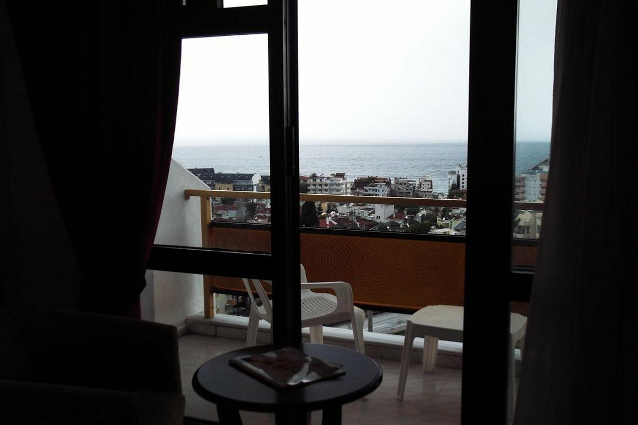 קוסדסי West Ada Hotel&Spa מראה חיצוני תמונה